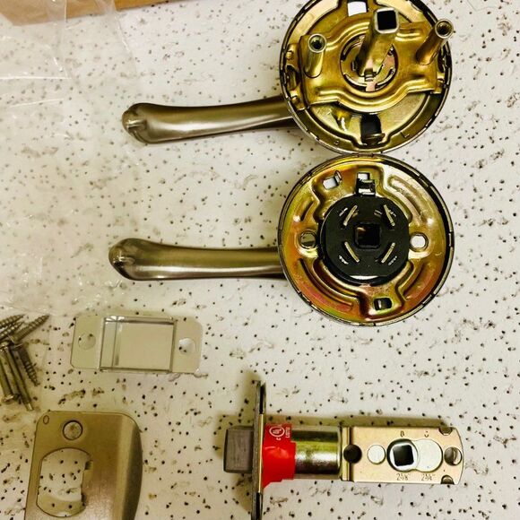 Kwikset Burbank Passage Door Lever Set 407BBL 15 - Picture 4 of 13